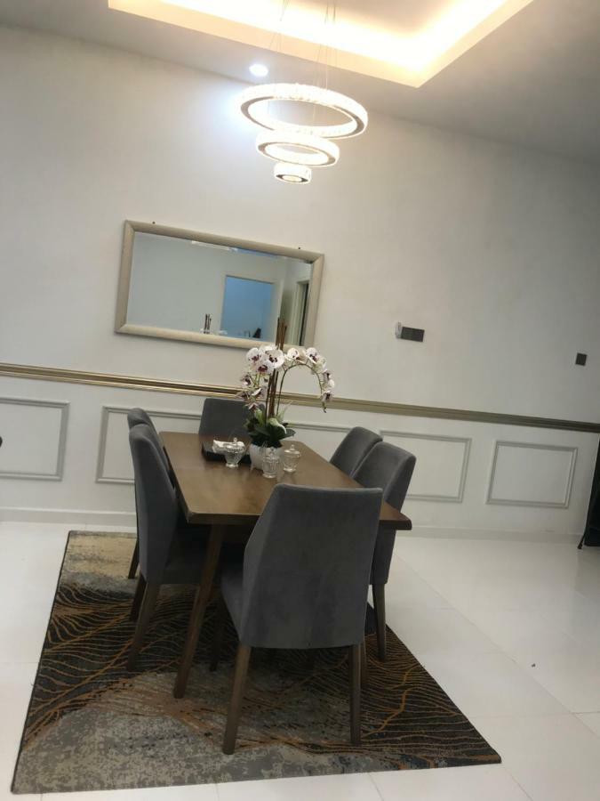 Nrl'S Cozy Guesthouse Кота-Бару Экстерьер фото