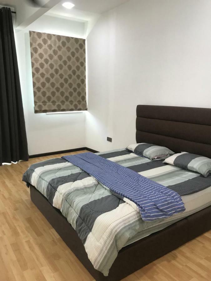 Nrl'S Cozy Guesthouse Кота-Бару Экстерьер фото